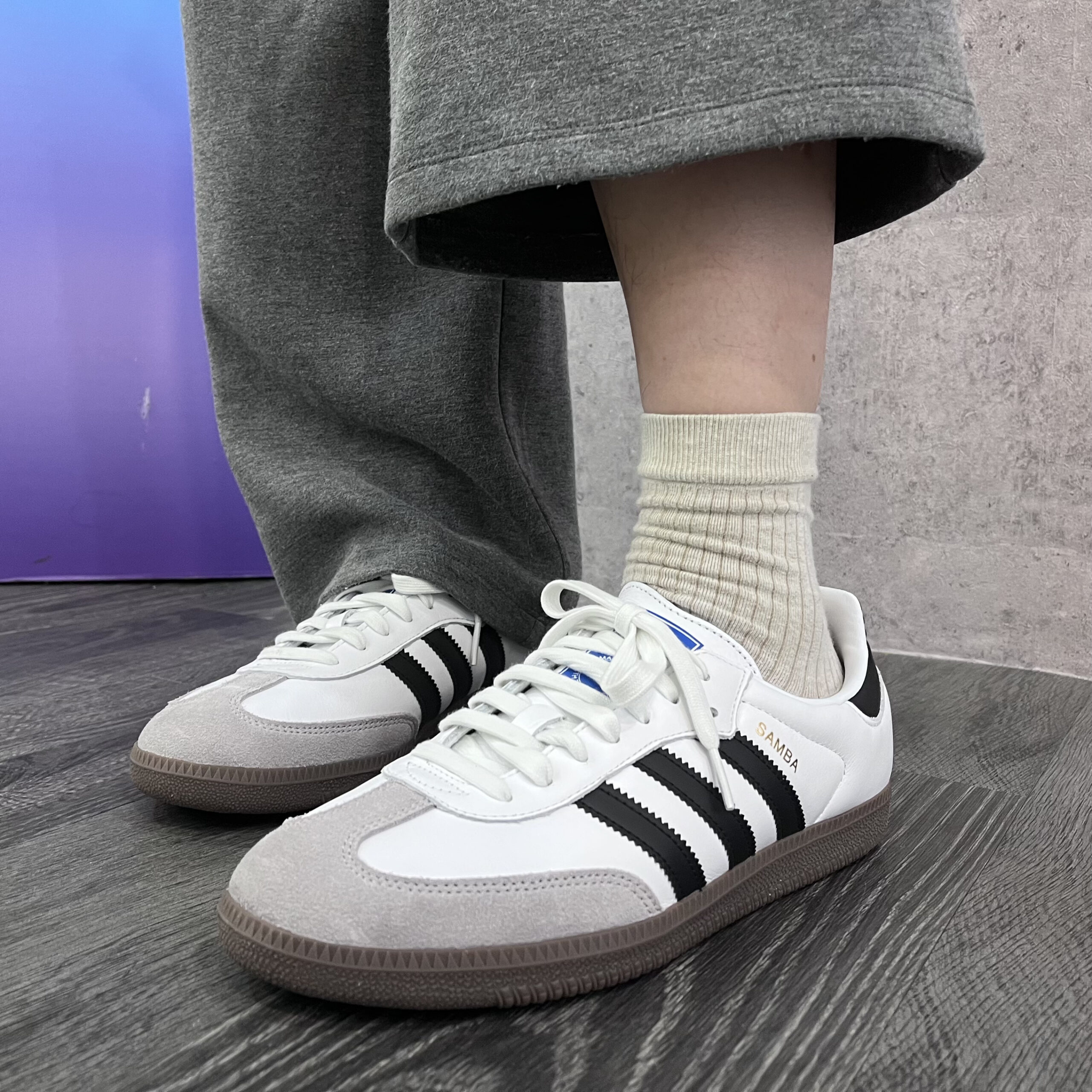 【開箱】adidas Samba OG｜今年爆紅的德訓鞋，磨腳、版型、穿搭一次聊透