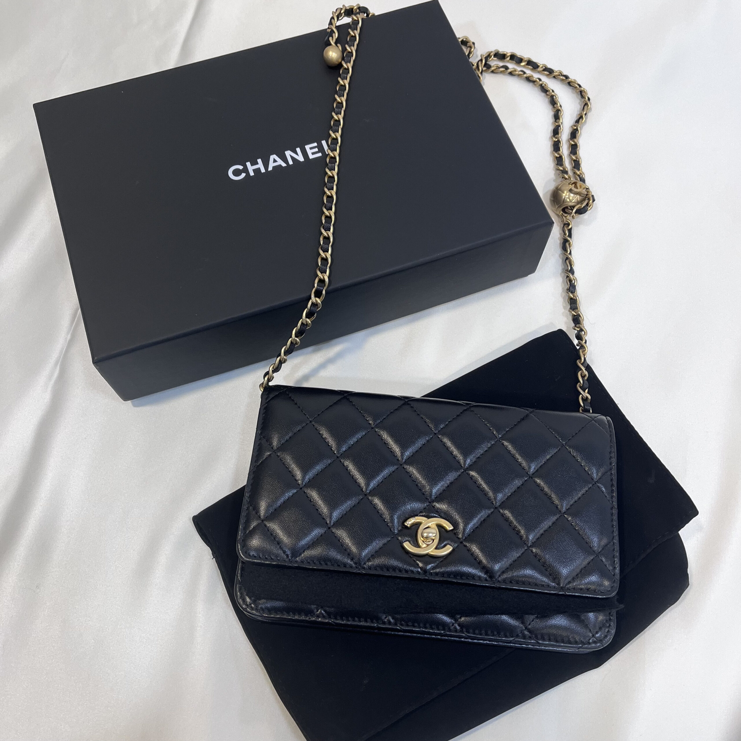 【開箱】CHANEL WOC 2025 金球值得買嗎？價格十萬有找比市價更甜！