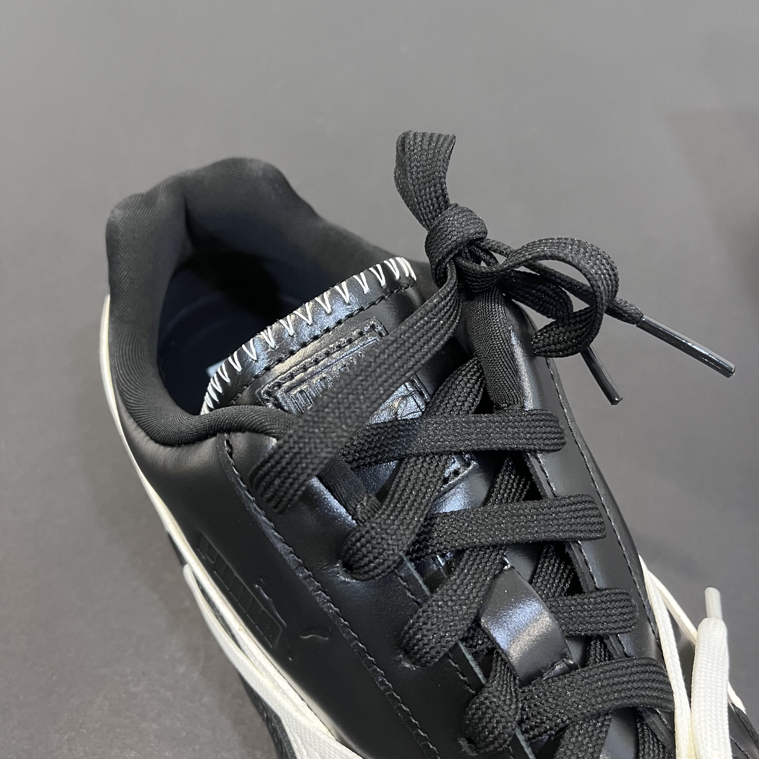 【開箱】PUMA x ROSÉ 聯名 Speedcat PRM｜PUMA ROSÉ鞋外觀細節、穿搭建議與購買指南