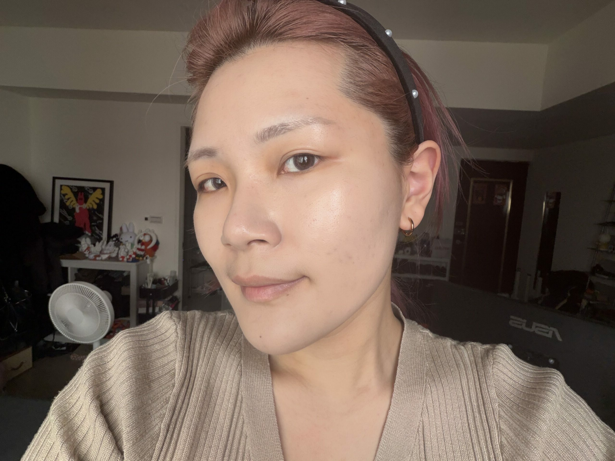 黃金雙萃精華粉底液8小時實測真的有嚇到我！克蘭詩把黃金雙萃精華直接做成粉底？！